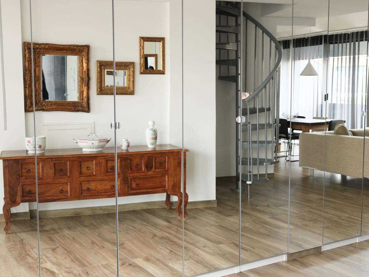 Iconik Design Apartment *
