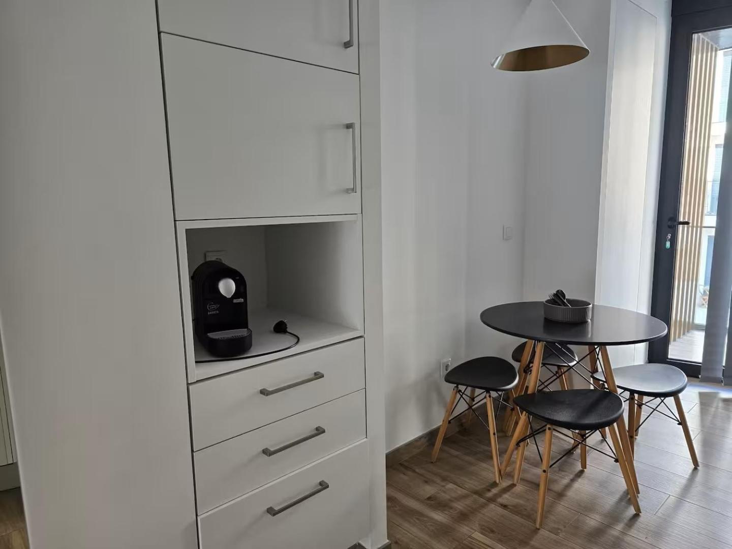 Iconik Design