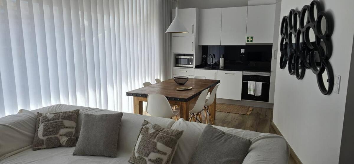 Iconik Design