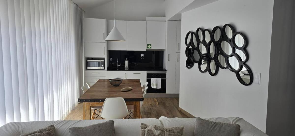 Apartment Iconik Design